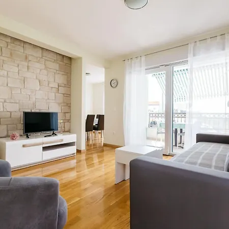 Apartman Zelenika Baska Voda